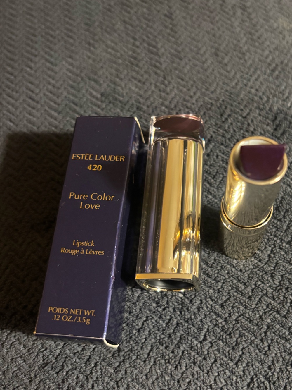 Estee Lauder 420 Pure Color Love Lipstick (Up Beet) BET WT.: .12 OZ / 3.5 g